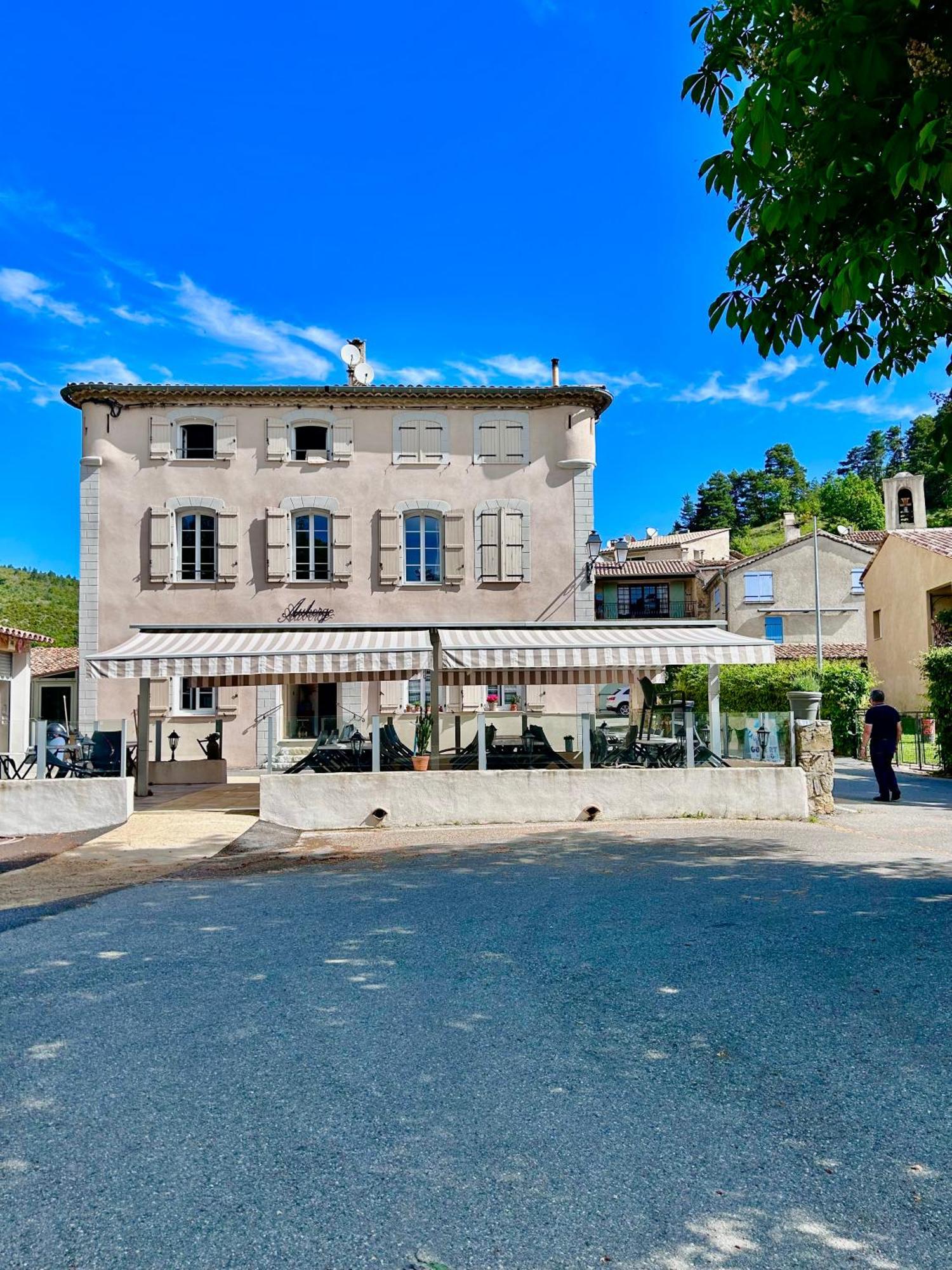 Auberge Du Bourguet Brenon Bagian luar foto