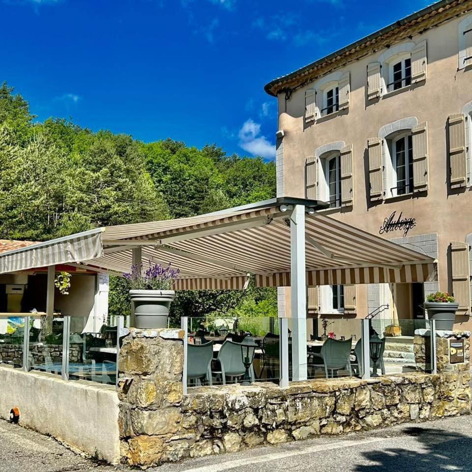 Auberge Du Bourguet Brenon Bagian luar foto