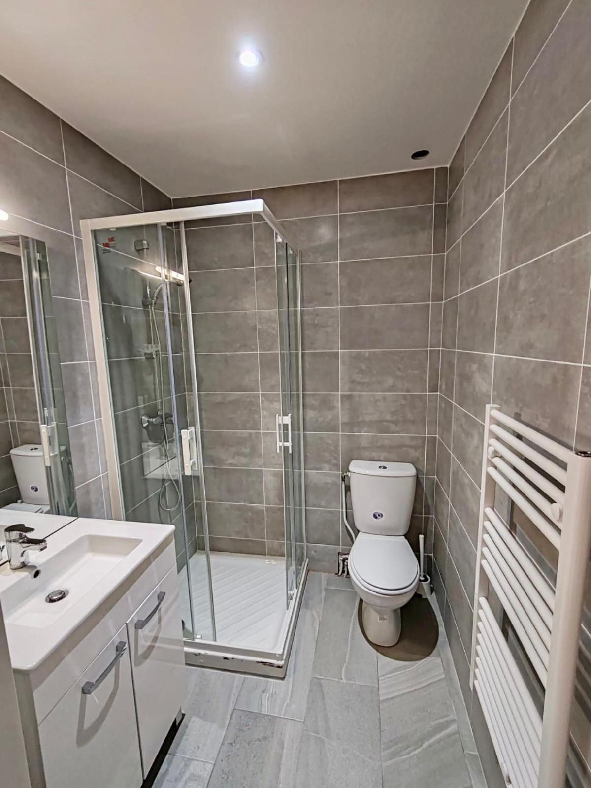 Auberge Du Bourguet Brenon Bagian luar foto